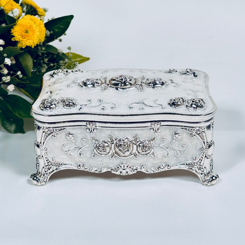 Victorian Ginni Box